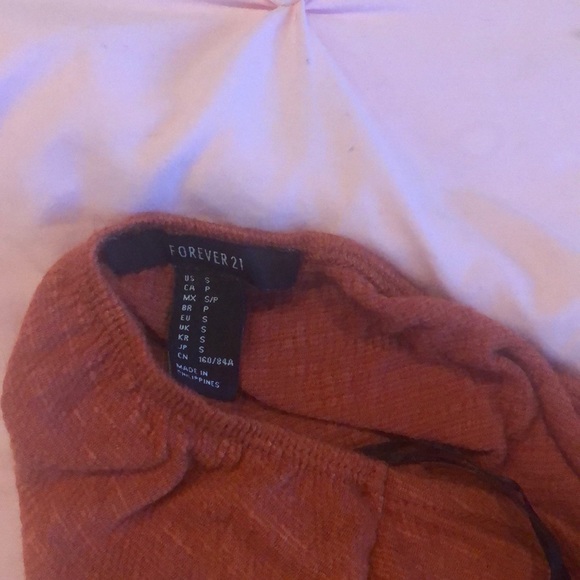 halter crop top - Picture 3 of 3